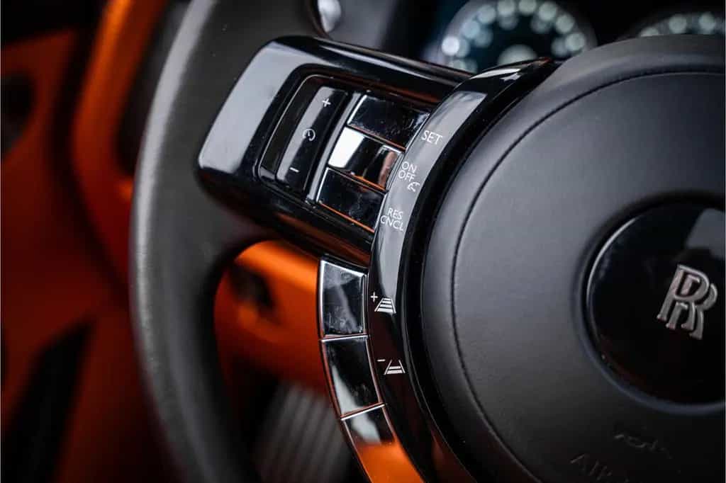 Rolls-Royce Cullinan 6.75 V12 - Panorama | Bespoke Audio | M 11/2018-photo-39