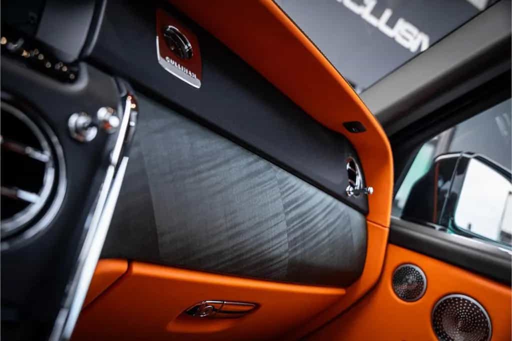 Rolls-Royce Cullinan 6.75 V12 - Panorama | Bespoke Audio | M 11/2018-photo-42
