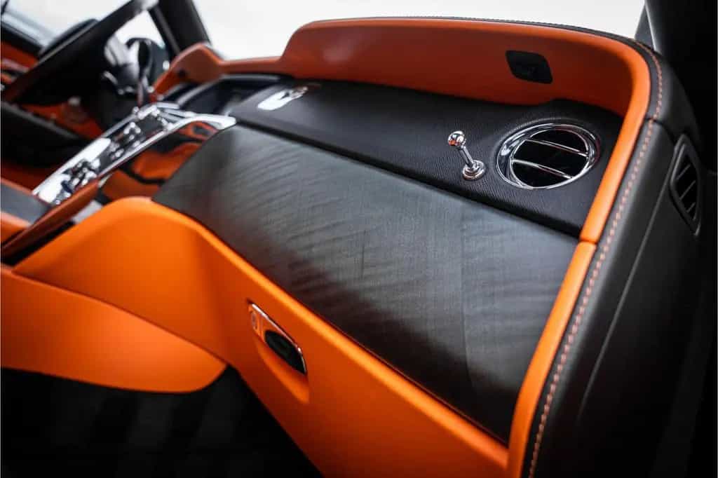 Rolls-Royce Cullinan 6.75 V12 - Panorama | Bespoke Audio | M 11/2018-photo-43