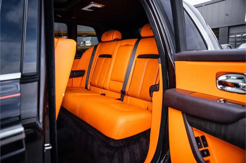 Rolls-Royce Cullinan 6.75 V12 - Panorama | Bespoke Audio | M 11/2018-photo-48