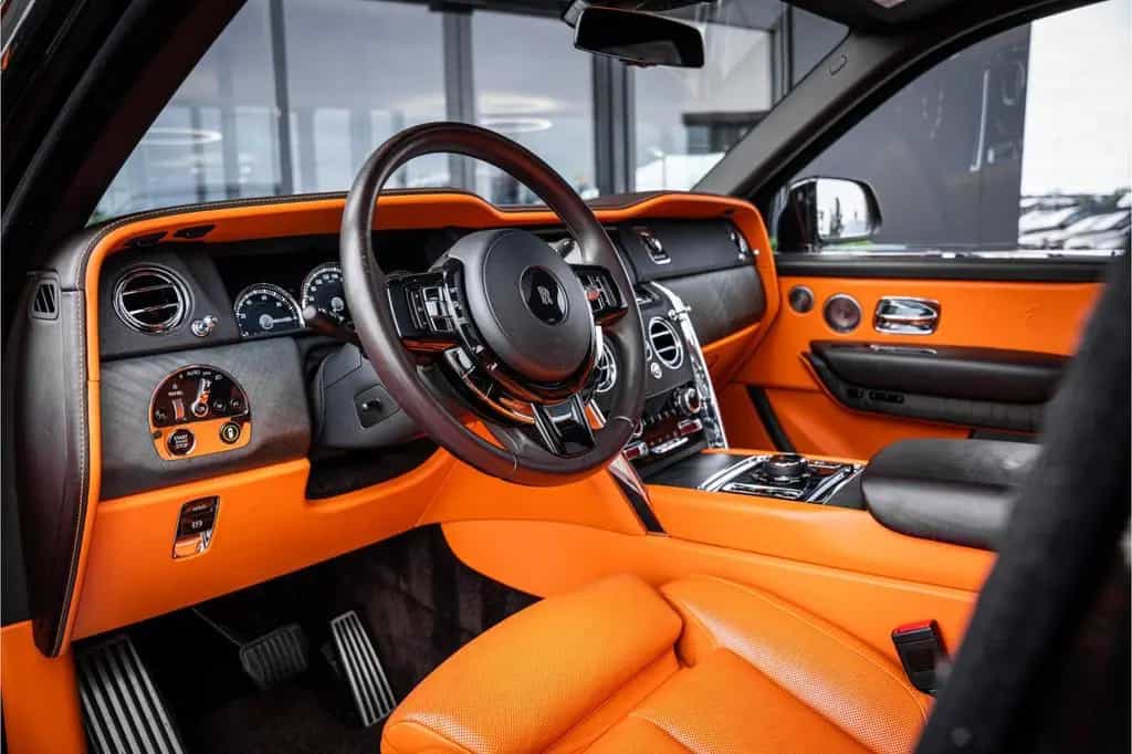 Rolls-Royce Cullinan 6.75 V12 - Panorama | Bespoke Audio | M 11/2018-photo-7