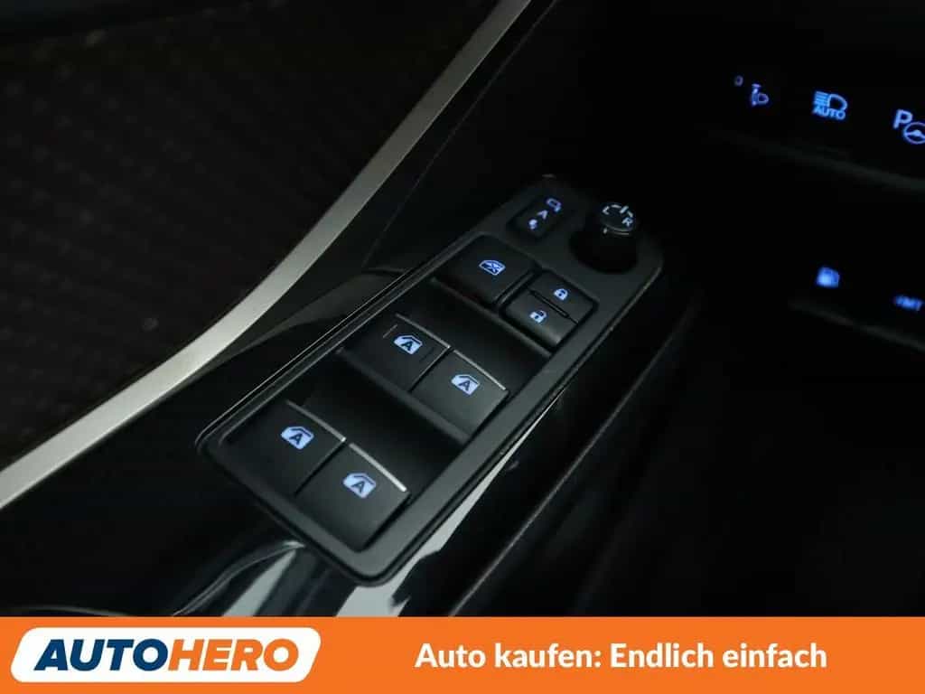 Toyota C-HR 1.2 Turbo Lounge*NAVI*ACC*CAM*PDC*SHZ* 12/2017-photo-24