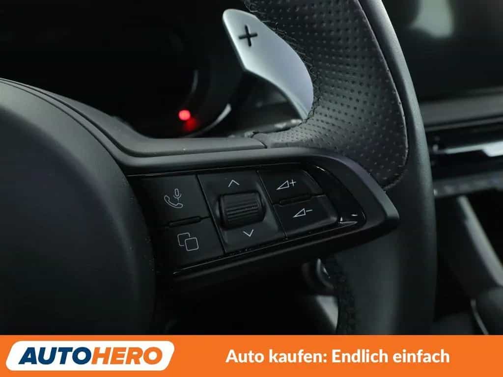 Alfa Romeo Tonale 1.5 VGT Edizione Speciale Aut.*NAVI*CAM* 06/2024-photo-25