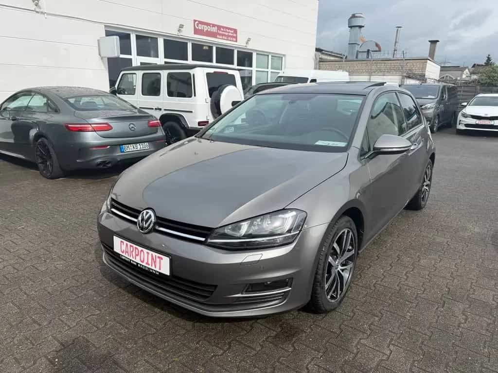 Volkswagen Golf VII PANO/TEILLEDER/KLIMA/PDC/SHZ/8FACH 05/2015-photo-0