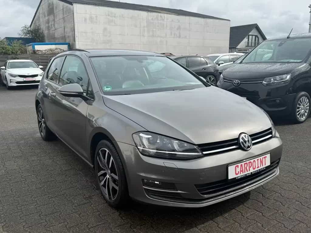 Volkswagen Golf VII PANO/TEILLEDER/KLIMA/PDC/SHZ/8FACH 05/2015-photo-2