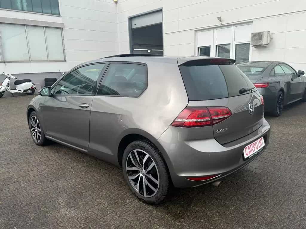 Volkswagen Golf VII PANO/TEILLEDER/KLIMA/PDC/SHZ/8FACH 05/2015-photo-6