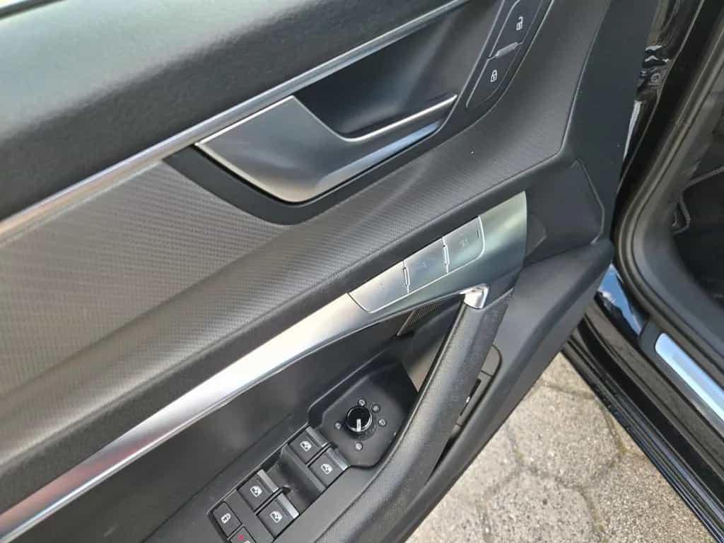 Audi A6 Avant 45 TDI quattro sport Panorama AHK Navi 07/2020-photo-10