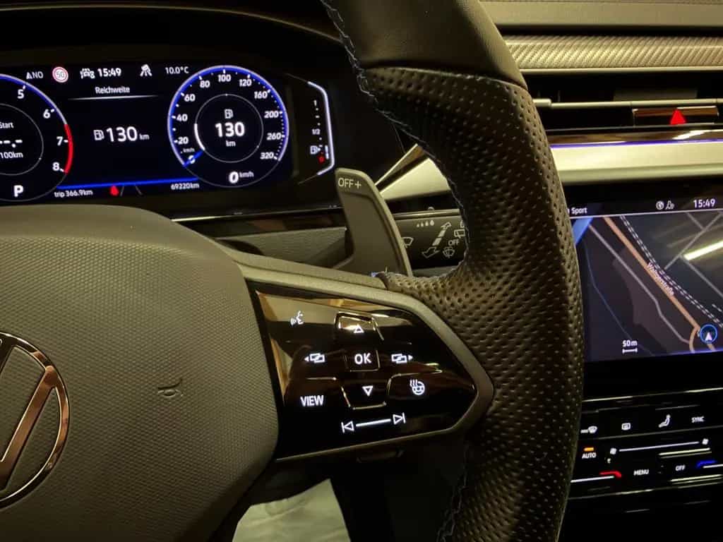 Volkswagen Arteon SB R 4M/MATRIX/AHK/PANO/360°/4xSHZ/NAVI 01/2023-photo-31