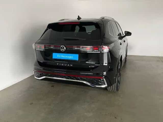 Volkswagen Tiguan R-Line 1.5 eTSI DSG AHK+PANO+NAVI null-photo-1