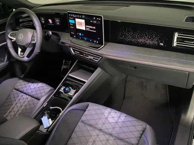 Volkswagen Tiguan R-Line 1.5 eTSI DSG AHK+PANO+NAVI null-photo-12