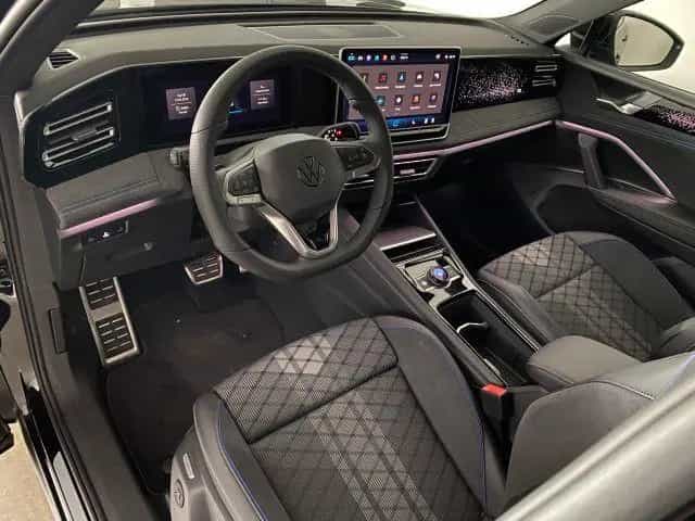 Volkswagen Tiguan R-Line 1.5 eTSI DSG AHK+PANO+NAVI null-photo-5