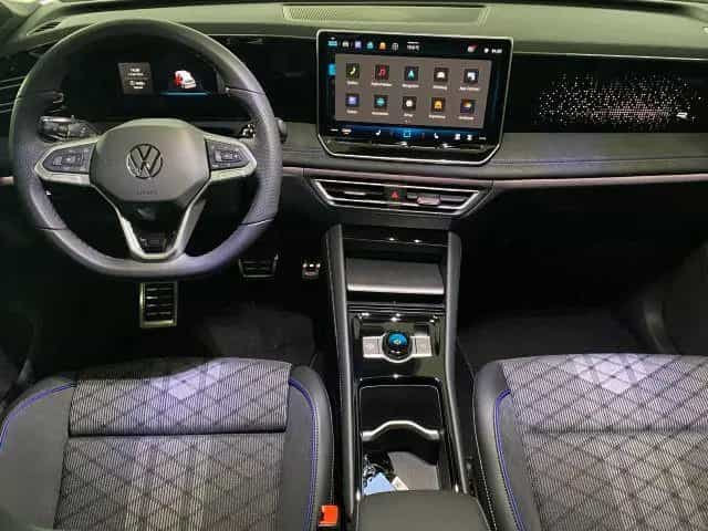 Volkswagen Tiguan R-Line 1.5 eTSI DSG AHK+PANO+NAVI null-photo-7