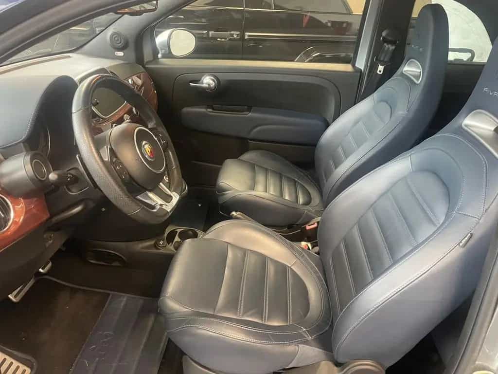Abarth 695 1.4 Turbo T-Jet Rivale 175 Anniversar 10/2017-photo-4
