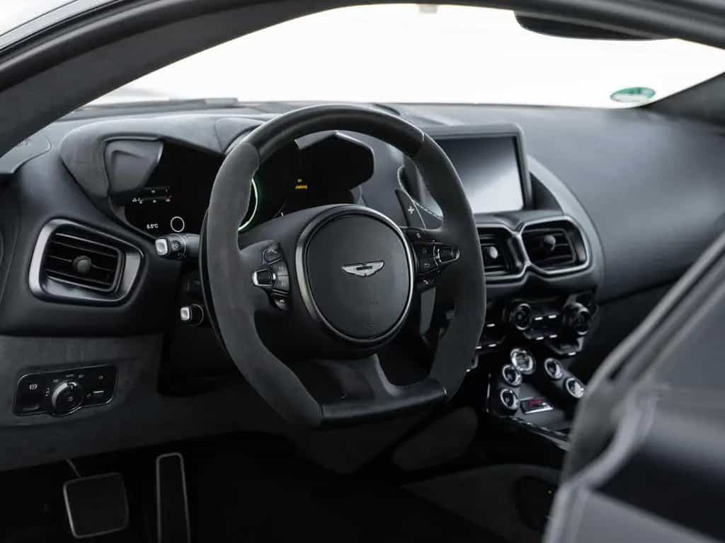 Aston Martin V8 Vantage F1 Edition Carbon Sitze 05/2023-photo-26