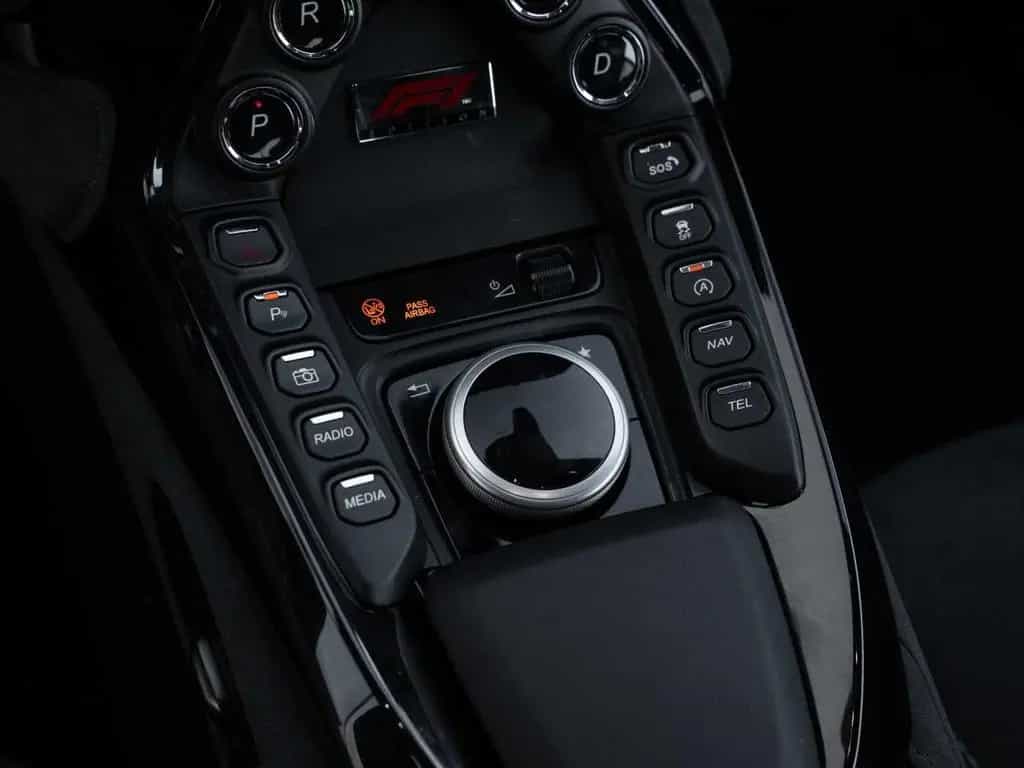 Aston Martin V8 Vantage F1 Edition Carbon Sitze 05/2023-photo-35