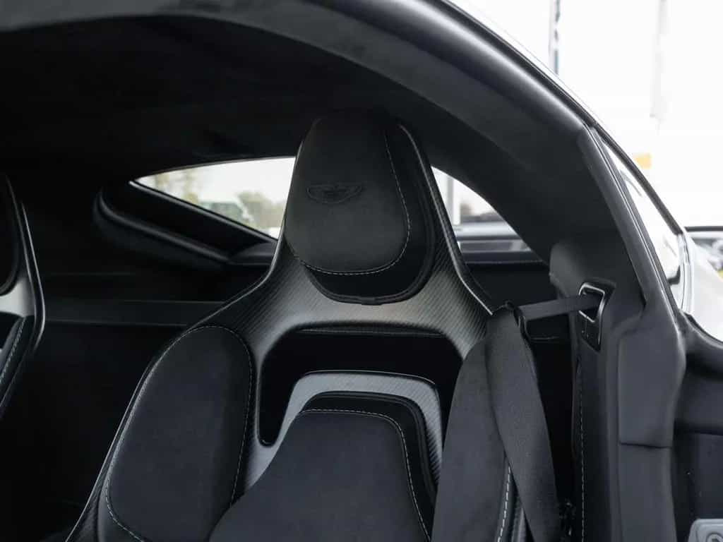 Aston Martin V8 Vantage F1 Edition Carbon Sitze 05/2023-photo-4