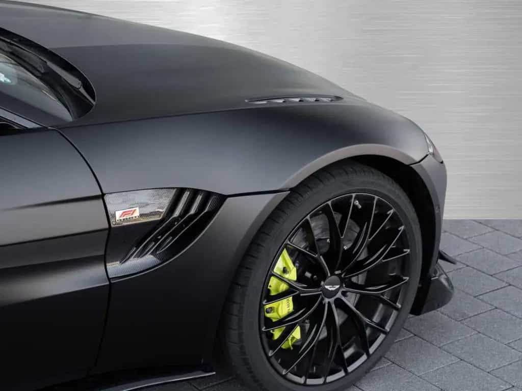 Aston Martin V8 Vantage F1 Edition Carbon Sitze 05/2023-photo-8