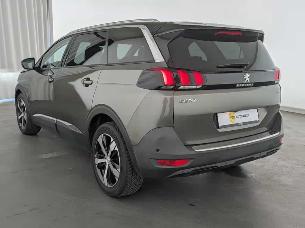 Peugeot 5008 1.2 PureTech 130 Allure LEDER+LED+PANO+NAVI 07/2017-photo-8
