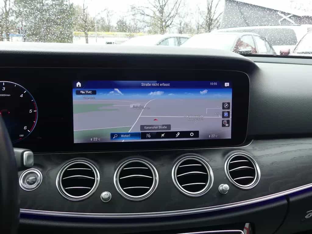 Mercedes-Benz E 220 Panorama*AHK*Kamera*Navi*SHZ*ab 299€ 09/2020-photo-15