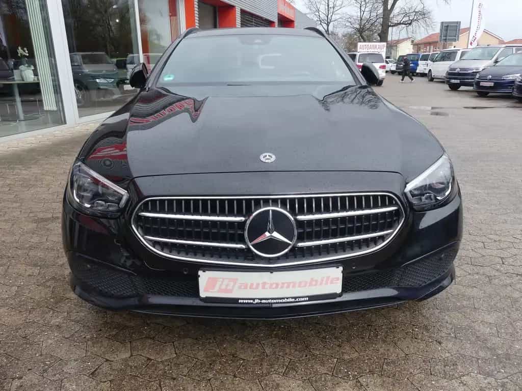 Mercedes-Benz E 220 Panorama*AHK*Kamera*Navi*SHZ*ab 299€ 09/2020-photo-9