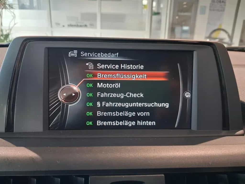 BMW 1 Series 120 i Advantage Lim.*Scheckheft*Klima* 10/2016-photo-8