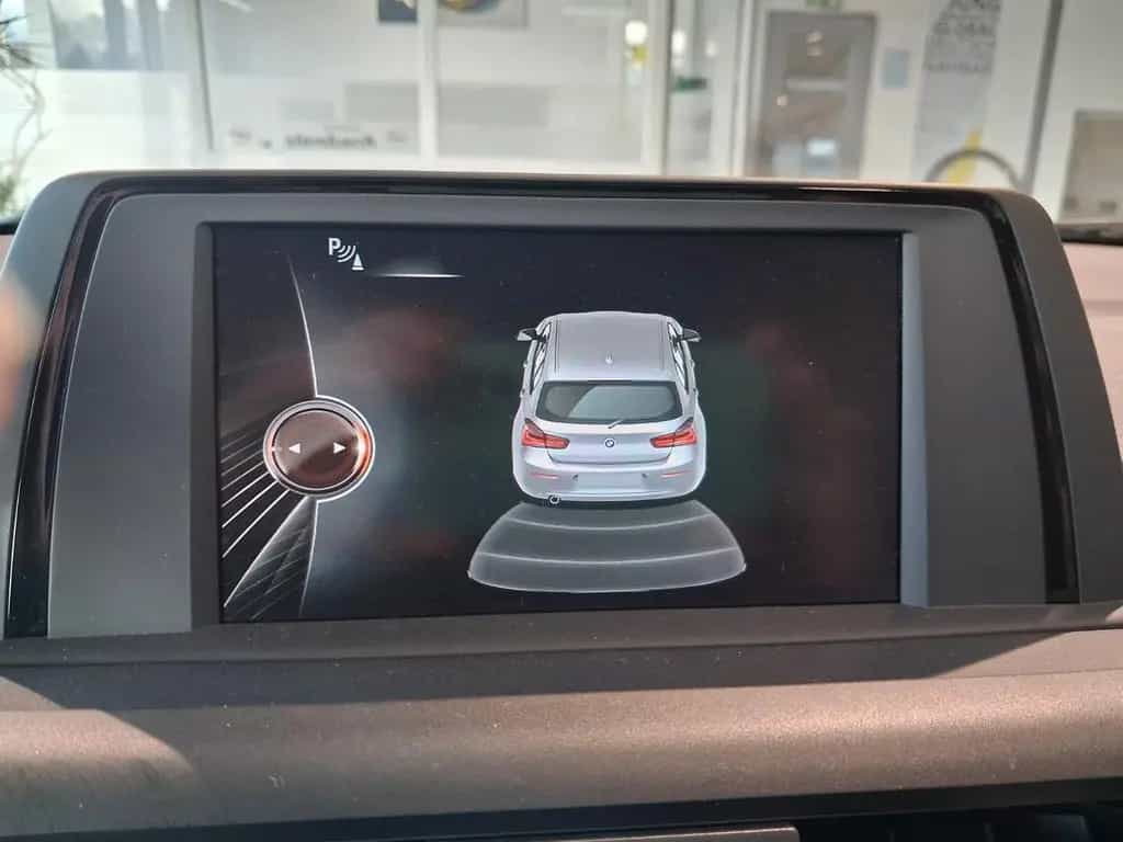 BMW 1 Series 120 i Advantage Lim.*Scheckheft*Klima* 10/2016-photo-9