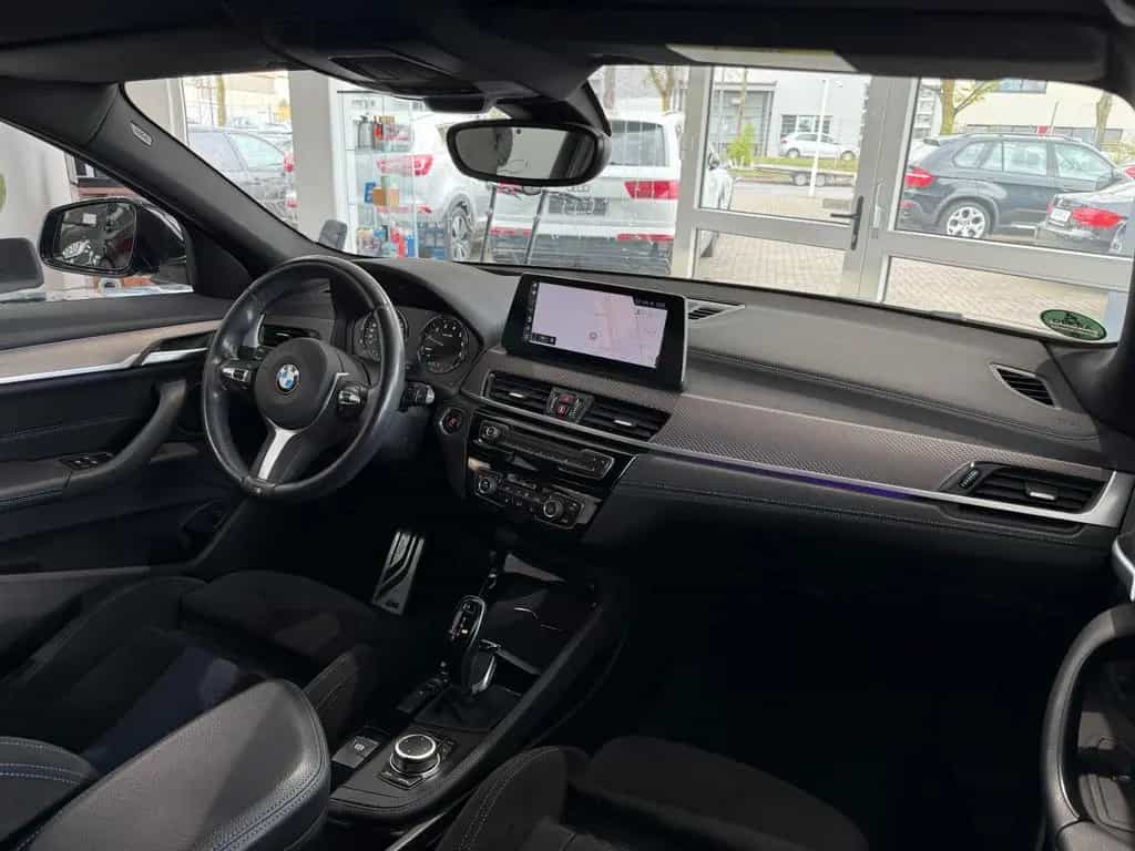 BMW X2 sDrive 18 i M Sport BMW Checkheft/HU+Insp NEU 10/2019-photo-24