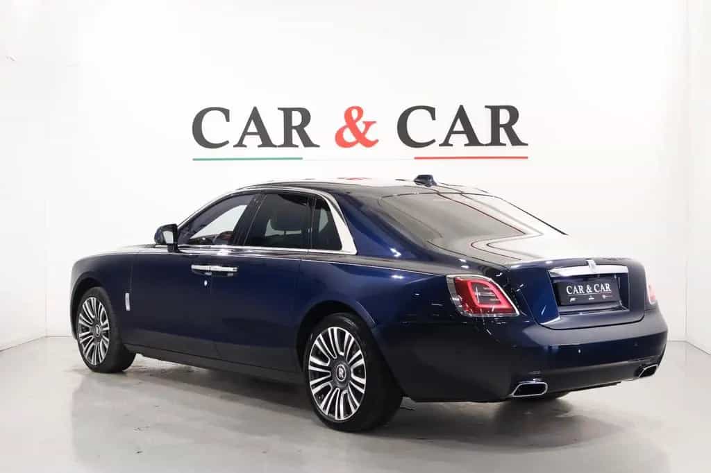Rolls-Royce Ghost - 06/2024-photo-1