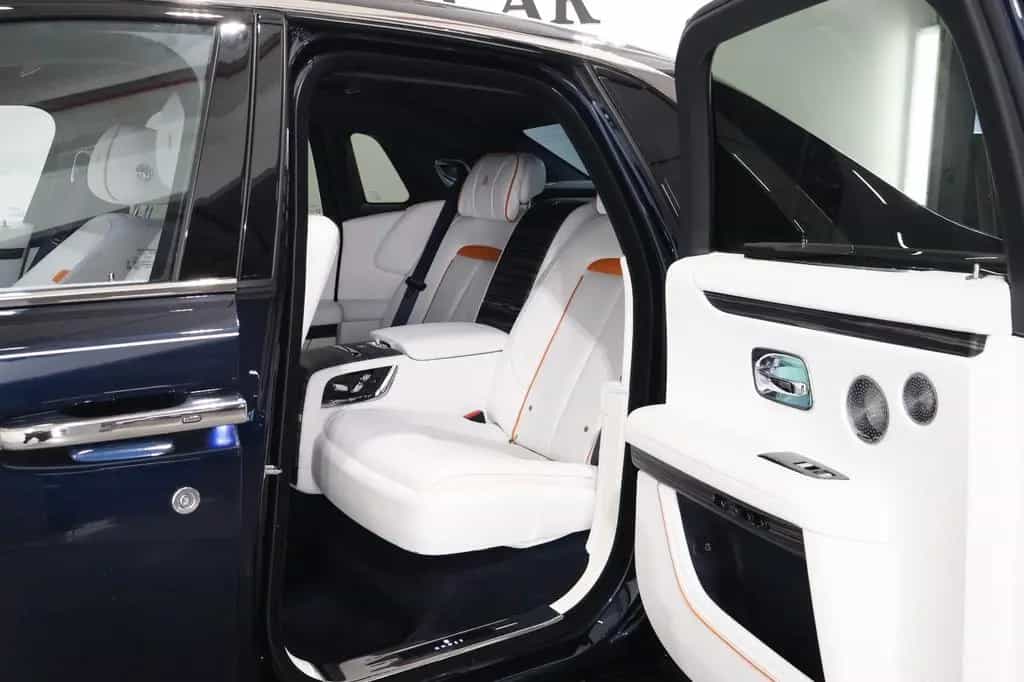 Rolls-Royce Ghost - 06/2024-photo-10