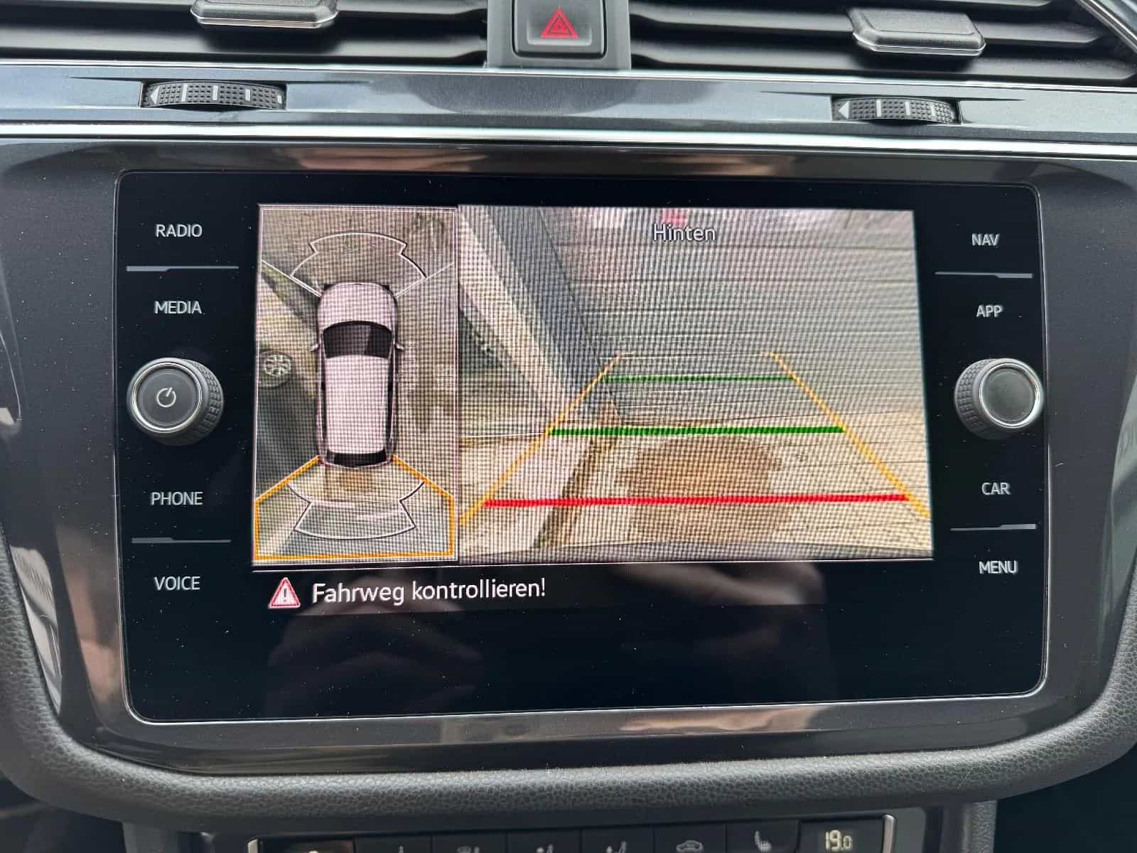 Volkswagen Tiguan Allspace 03/2021-photo-19