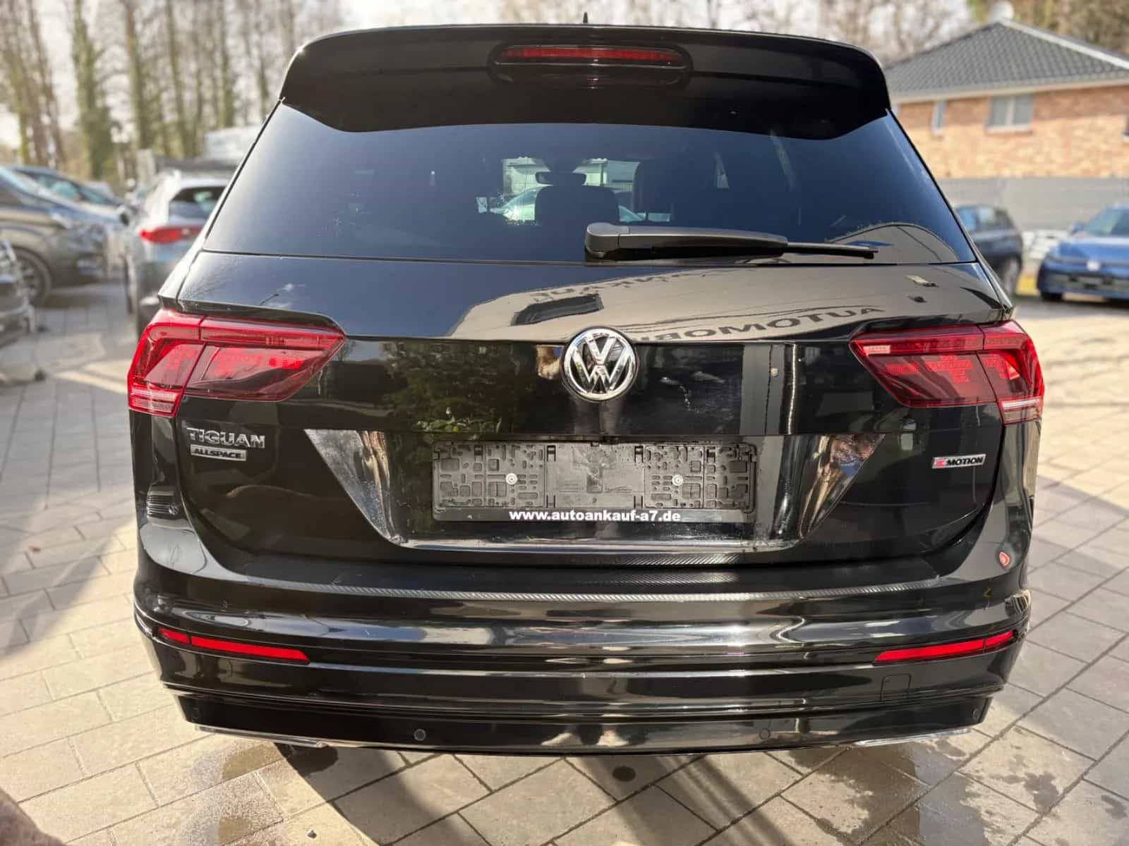 Volkswagen Tiguan Allspace 03/2021-photo-6