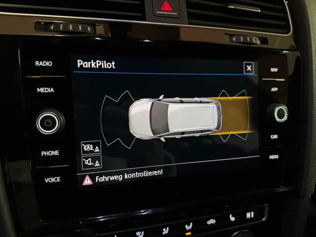 Volkswagen Golf VII Variant R BMT/Start-Stopp 4Motion 09/2017-photo-16