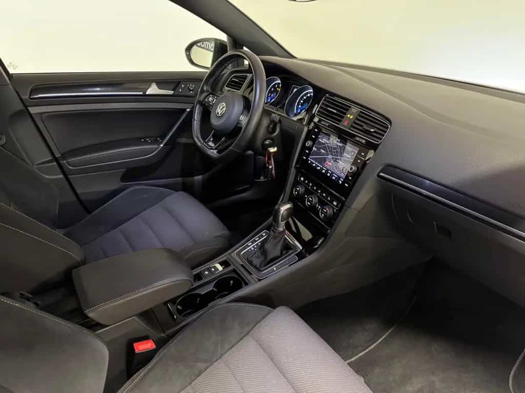 Volkswagen Golf VII Variant R BMT/Start-Stopp 4Motion 09/2017-photo-5