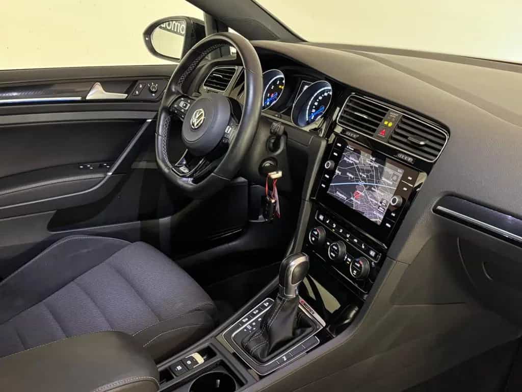 Volkswagen Golf VII Variant R BMT/Start-Stopp 4Motion 09/2017-photo-6