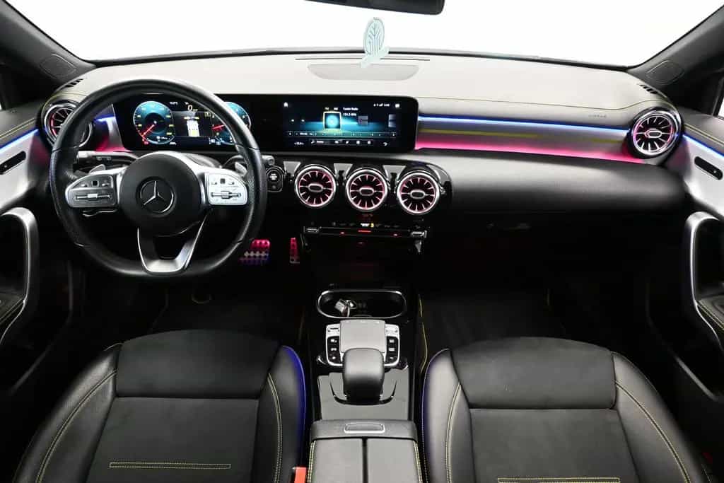 Mercedes-Benz A 250 AMG LINE Edition 1 *M-BEAM *WIDE *AHK *SHZ 09/2018-photo-11