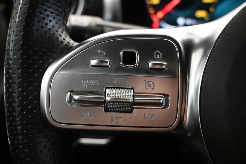 Mercedes-Benz A 250 AMG LINE Edition 1 *M-BEAM *WIDE *AHK *SHZ 09/2018-photo-21