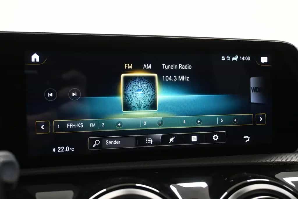 Mercedes-Benz A 250 AMG LINE Edition 1 *M-BEAM *WIDE *AHK *SHZ 09/2018-photo-27