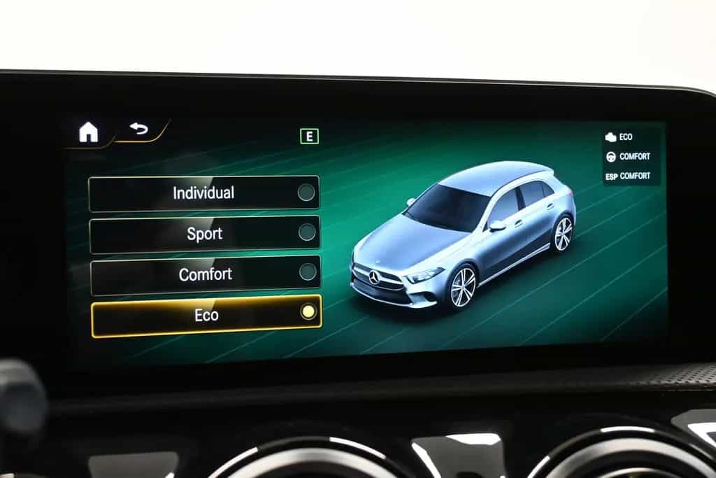 Mercedes-Benz A 250 AMG LINE Edition 1 *M-BEAM *WIDE *AHK *SHZ 09/2018-photo-33