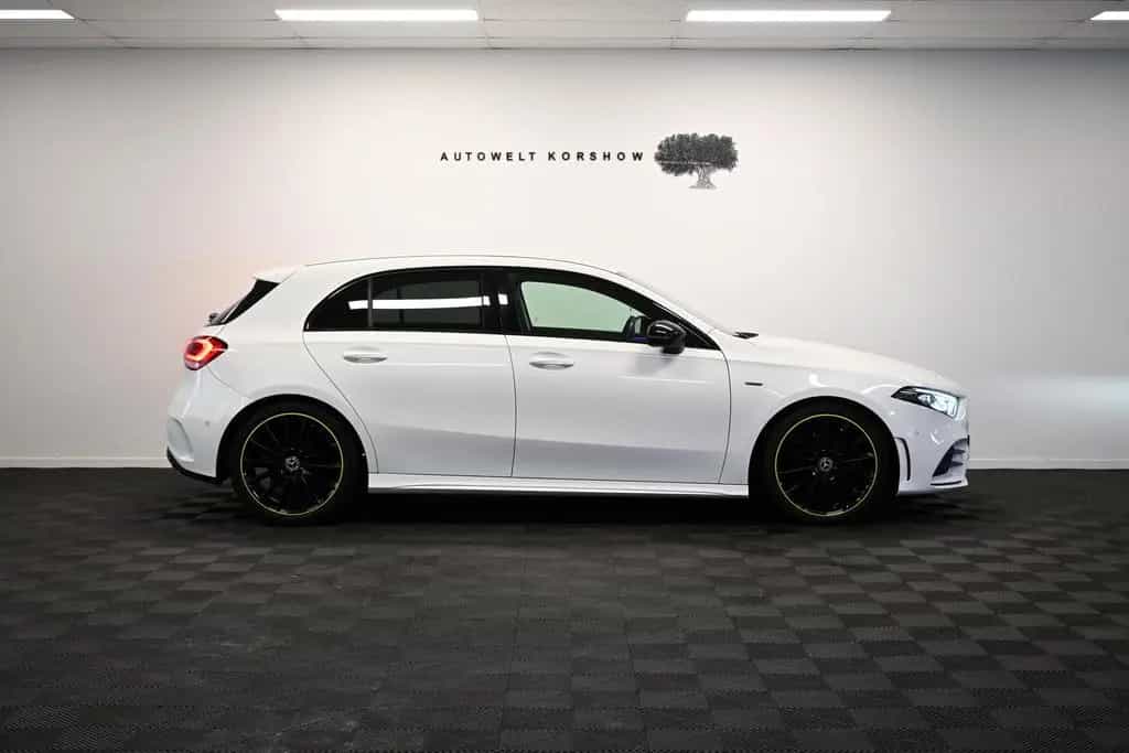 Mercedes-Benz A 250 AMG LINE Edition 1 *M-BEAM *WIDE *AHK *SHZ 09/2018-photo-4