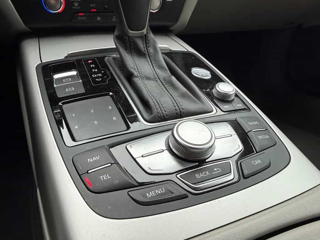 Audi A6 Avant 2.0 TDI ultra S tronic 01/2018-photo-13