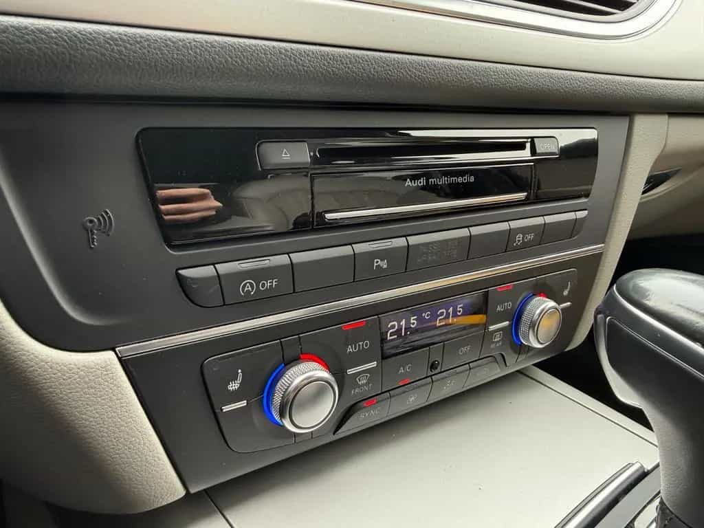 Audi A6 Avant 2.0 TDI ultra S tronic 01/2018-photo-14