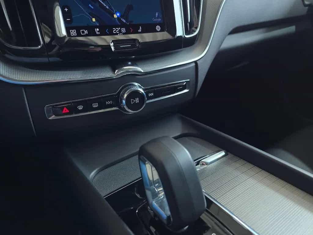 Volvo XC60 Plus Bright AWD+Mild Hybrid+ACC+PANO+H/K+ 03/2023-photo-14