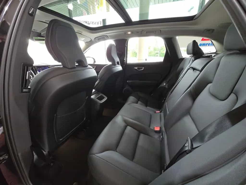 Volvo XC60 Plus Bright AWD+Mild Hybrid+ACC+PANO+H/K+ 03/2023-photo-16