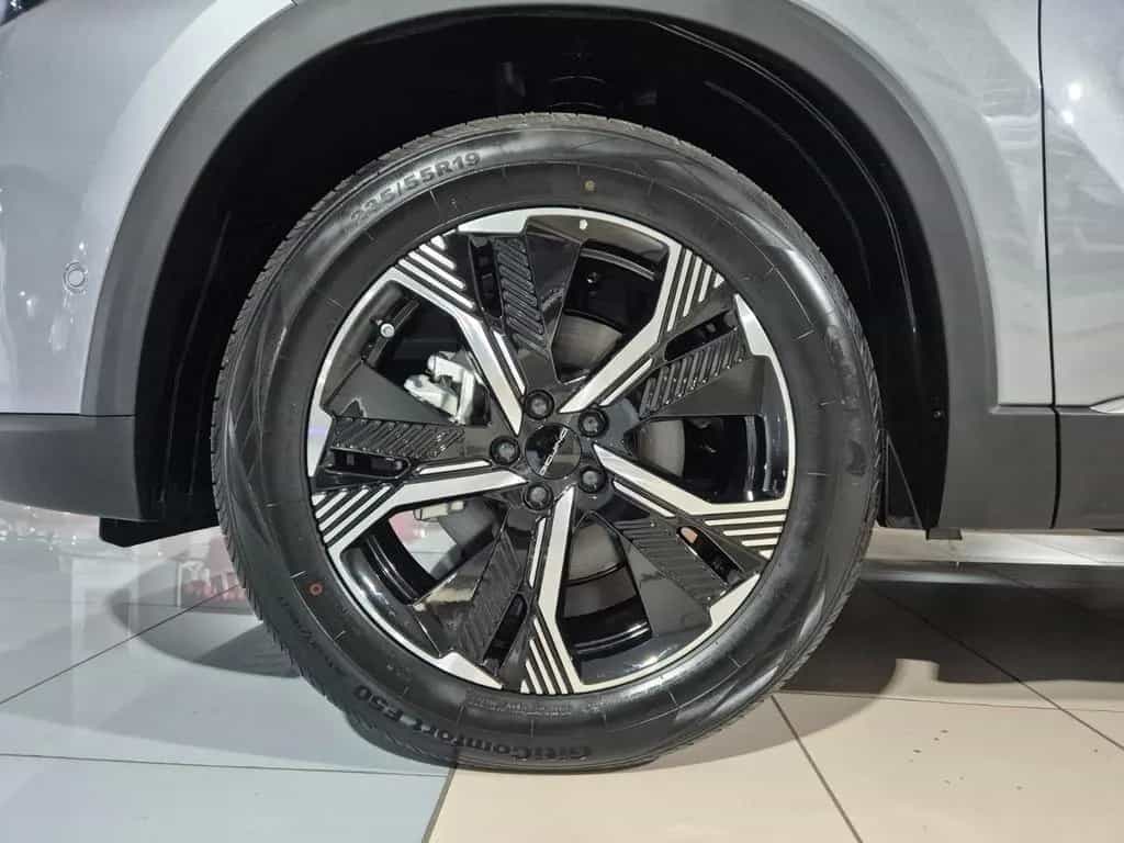BAIC Beijing X75 7- Gang DCT null-photo-16