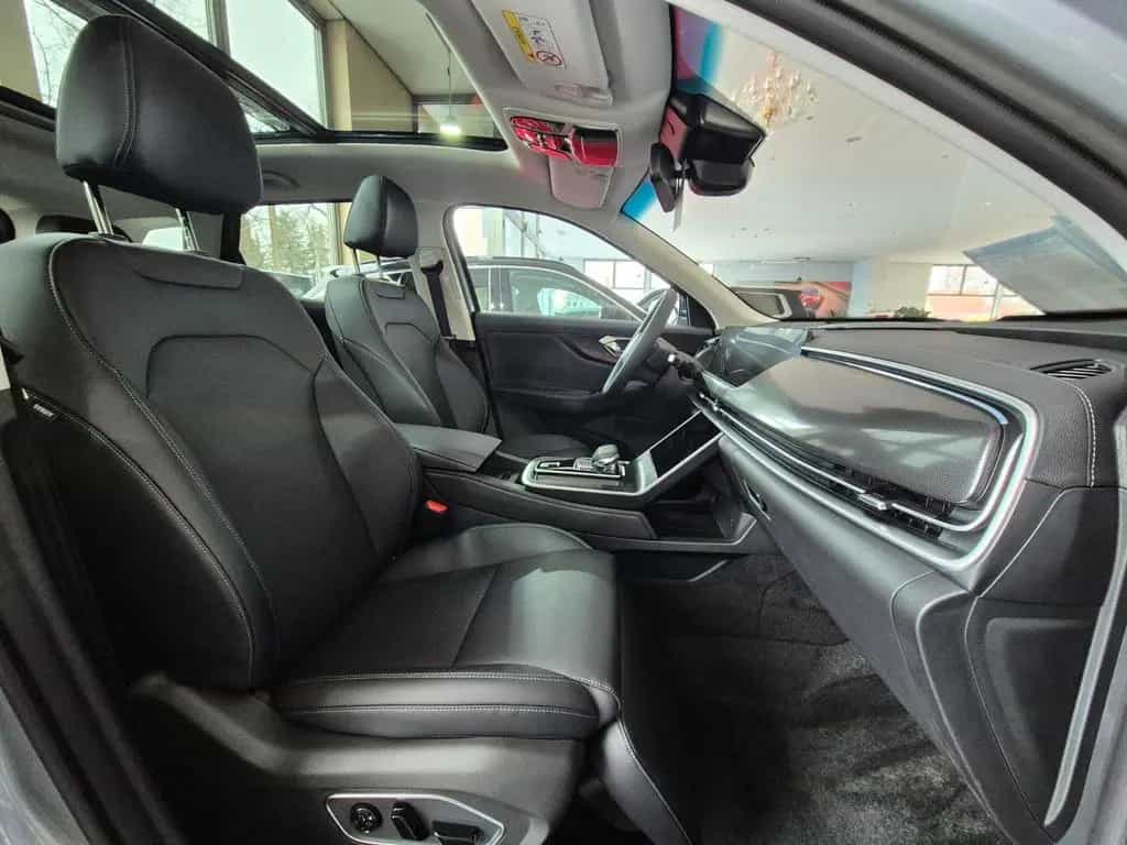 BAIC Beijing X75 7- Gang DCT null-photo-8