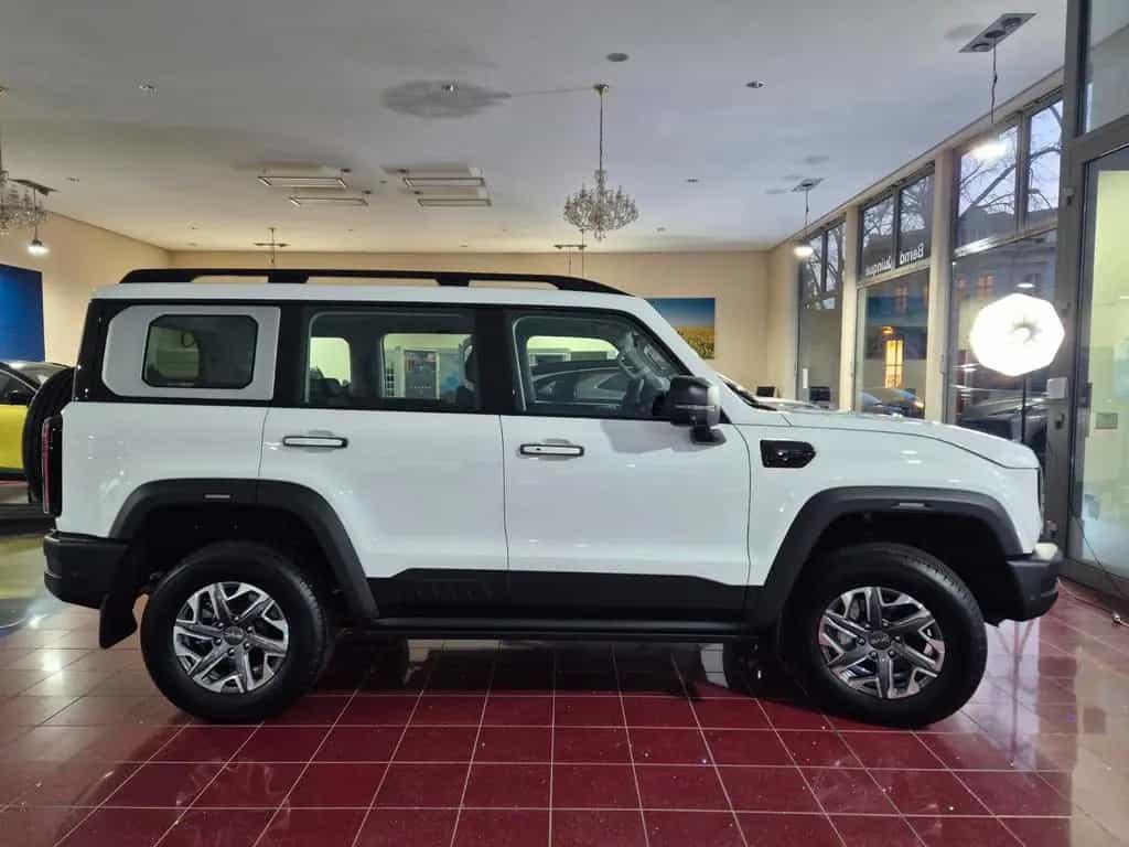 BAIC BJ40 null-photo-0