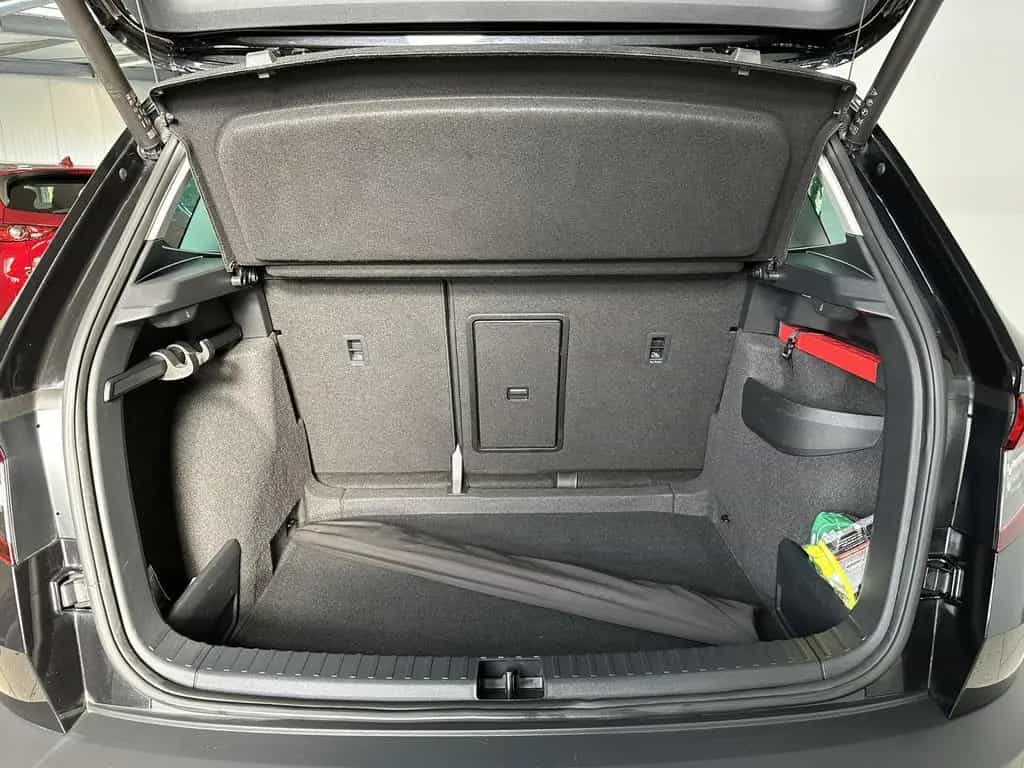 Skoda Karoq 1.5 TSI DSG ACT Clever PDC SHZ NAVI ACC 02/2022-photo-9
