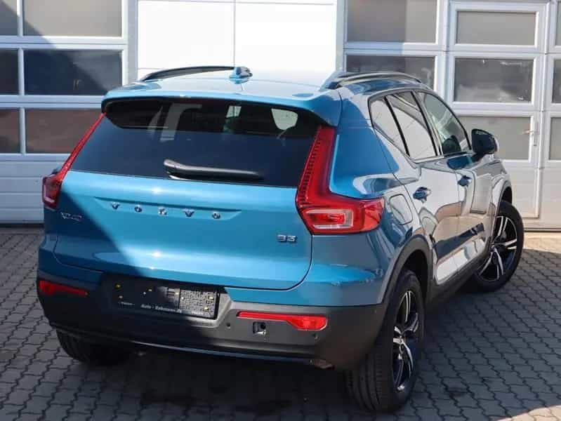 Volvo XC40 Plus Dark FWD 02/2025-photo-29
