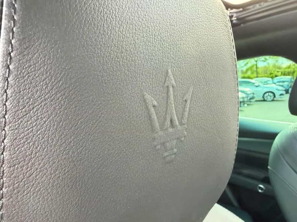 Maserati Grecale GT Hybrid AWD *Pano, HUD, Kamera 360° 04/2025-photo-30