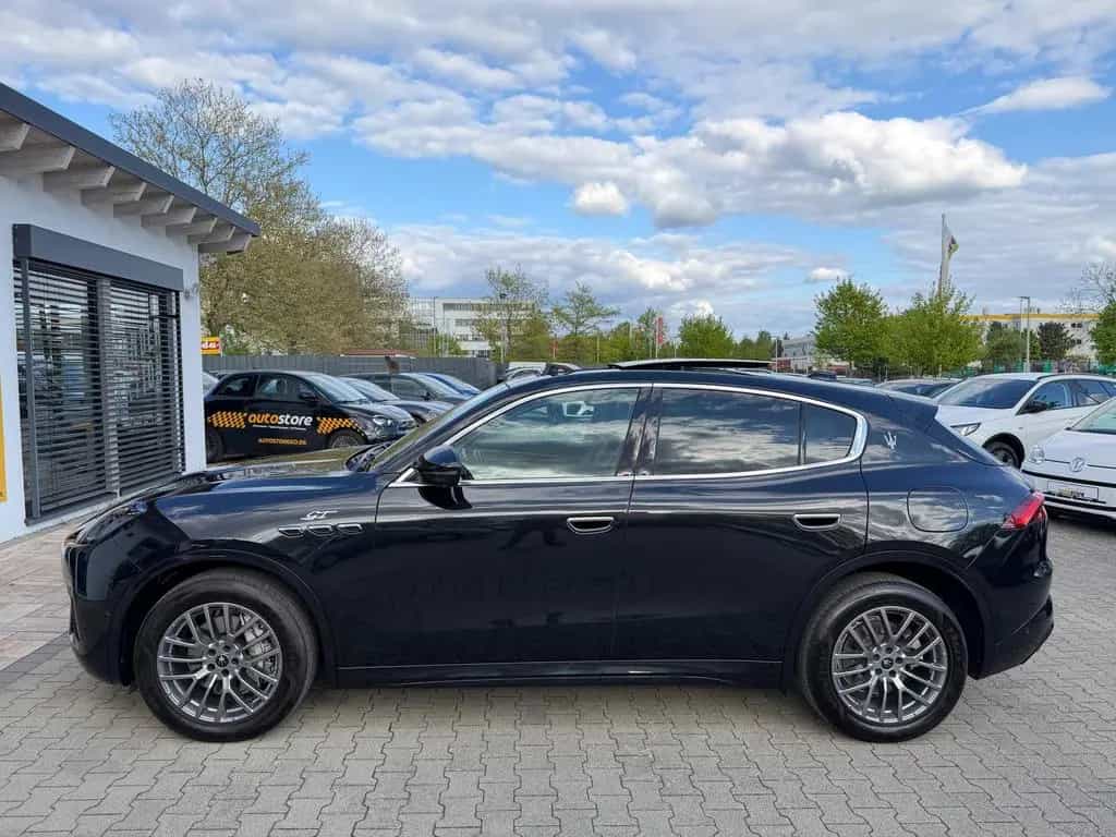 Maserati Grecale GT Hybrid AWD *Pano, HUD, Kamera 360° 04/2025-photo-34